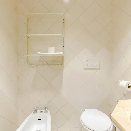 아파트 Casa Storica 4bdr Con Terrazza A Campo De Fiori 로마
