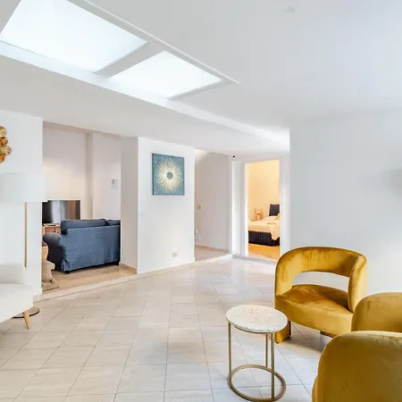아파트 Casa Storica 4bdr Con Terrazza A Campo De Fiori *